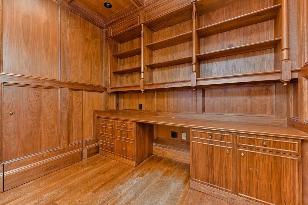 17 Willow Street # 1