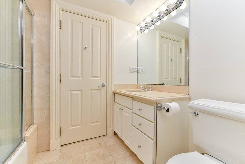 17 Willow Street # 1