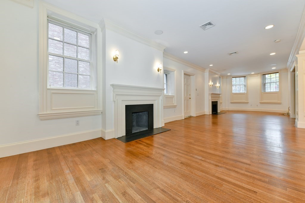 17 Willow Street # 1