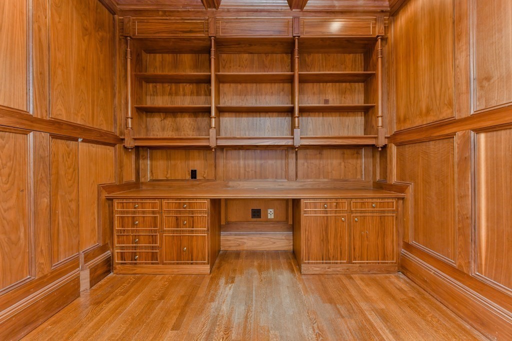 17 Willow Street # 1