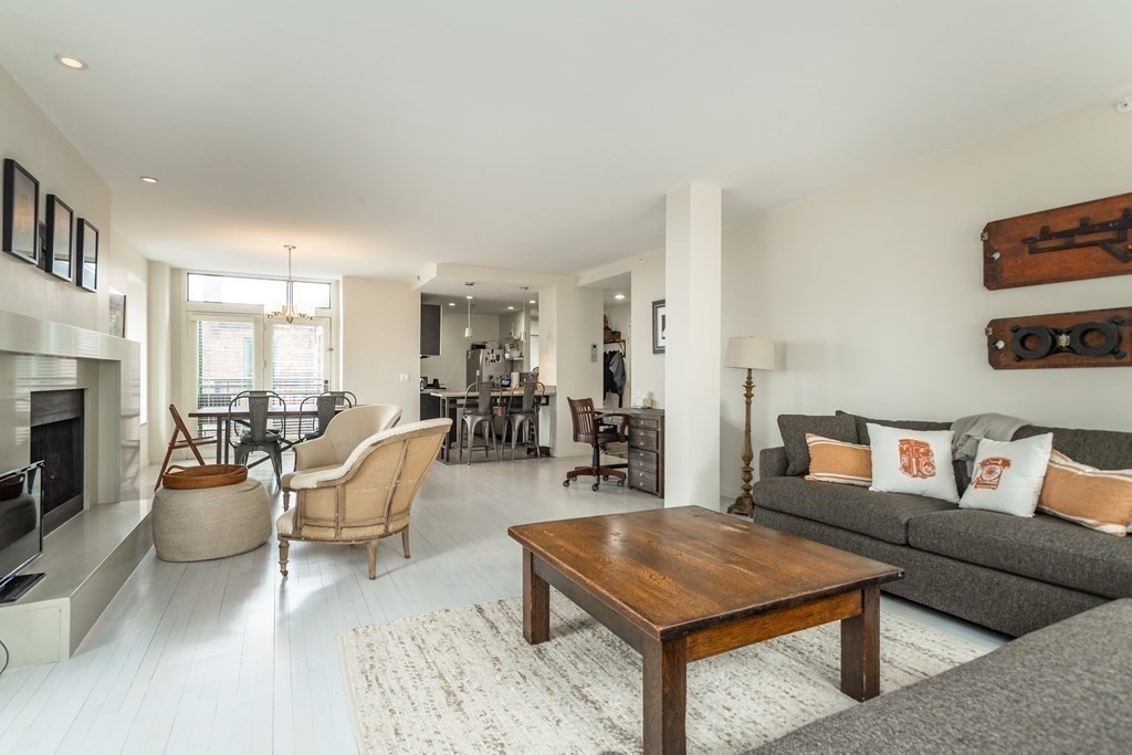 755 Boylston Street # 701