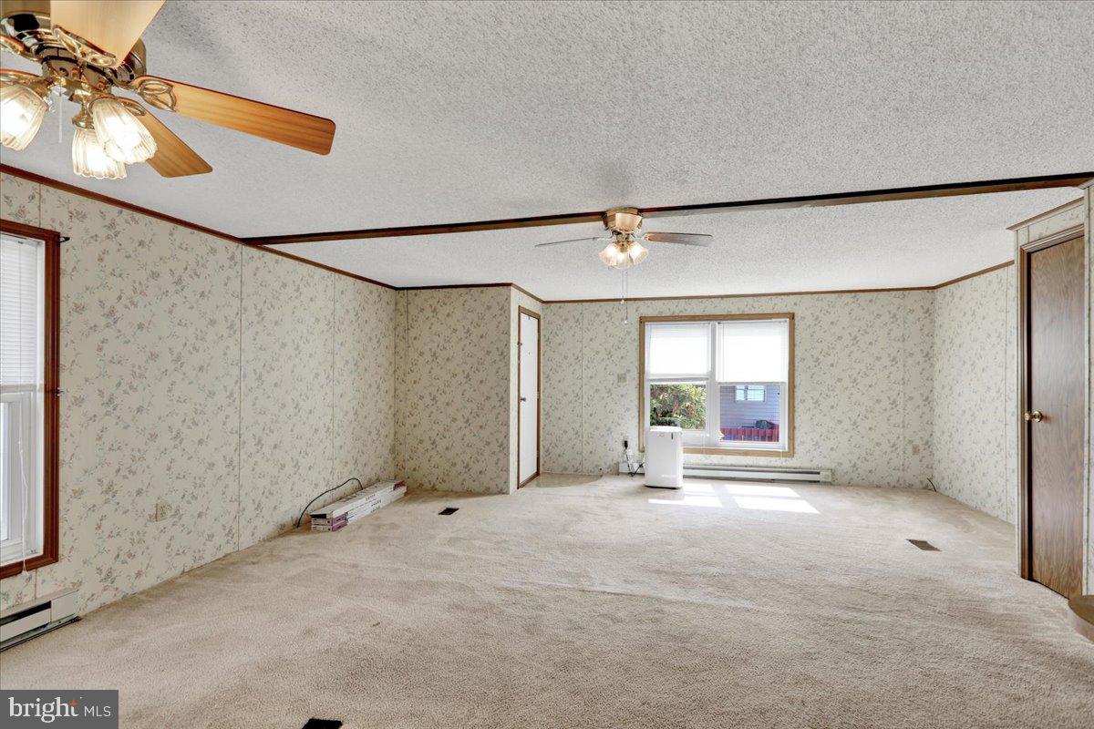 33 Westview Ter