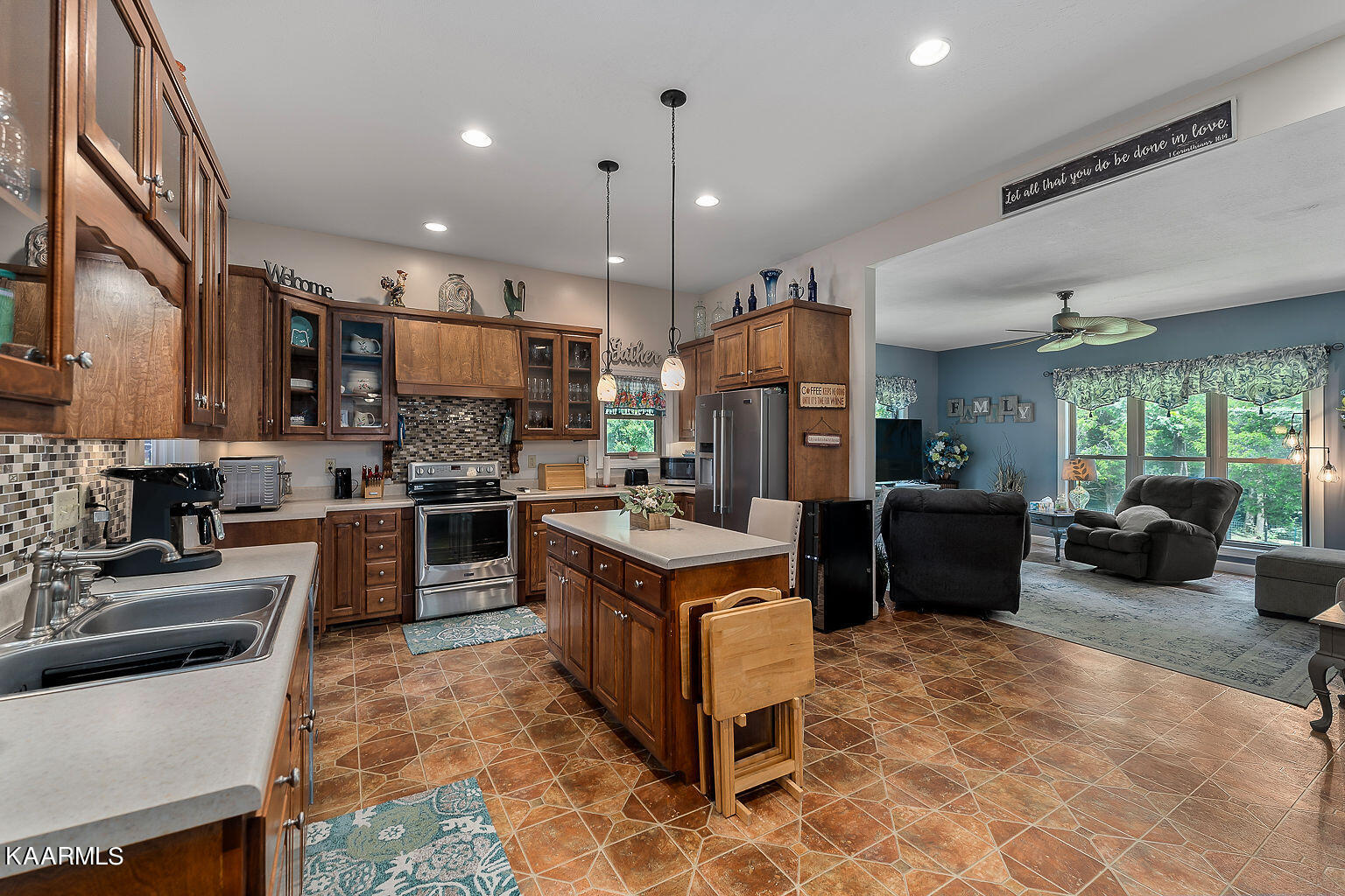 2175 Eagle Landing Dr Drive