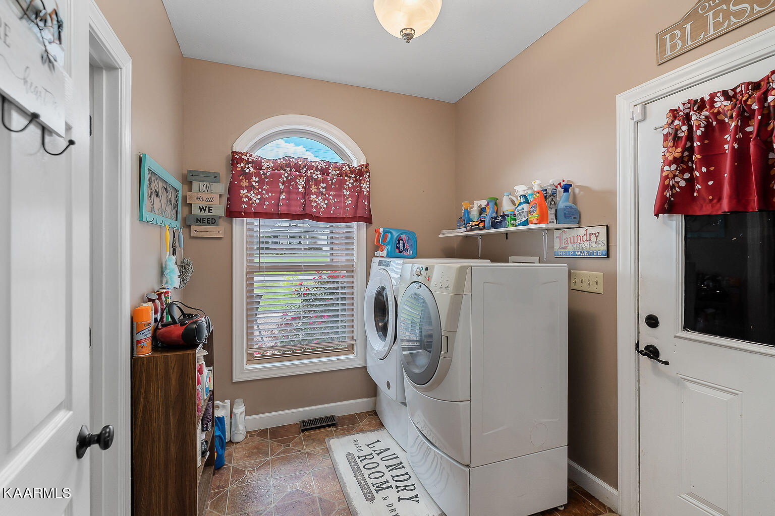 2175 Eagle Landing Dr Drive