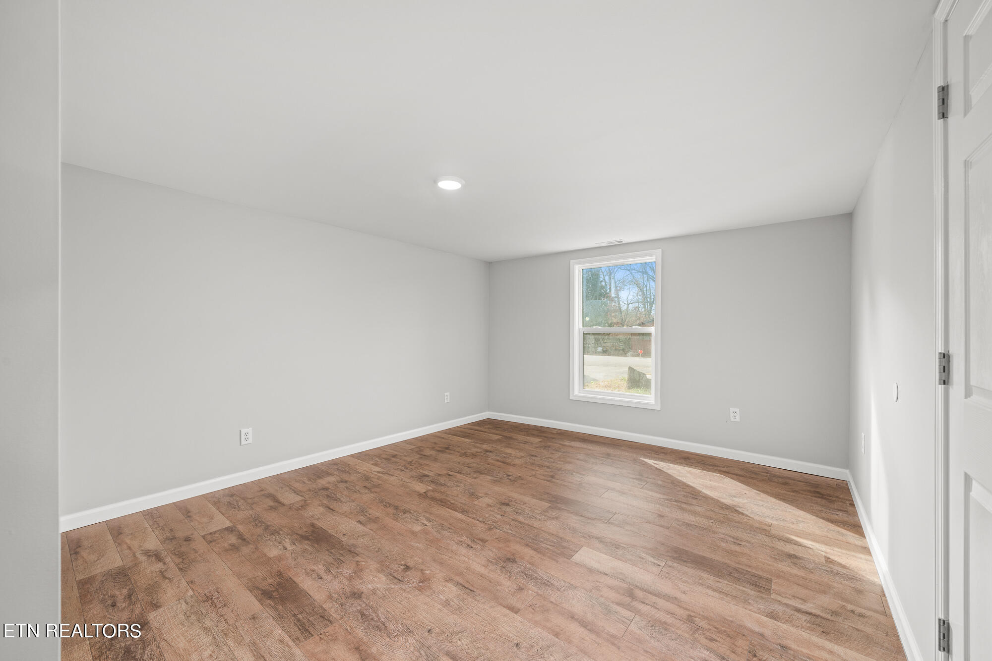 1670 White Rd