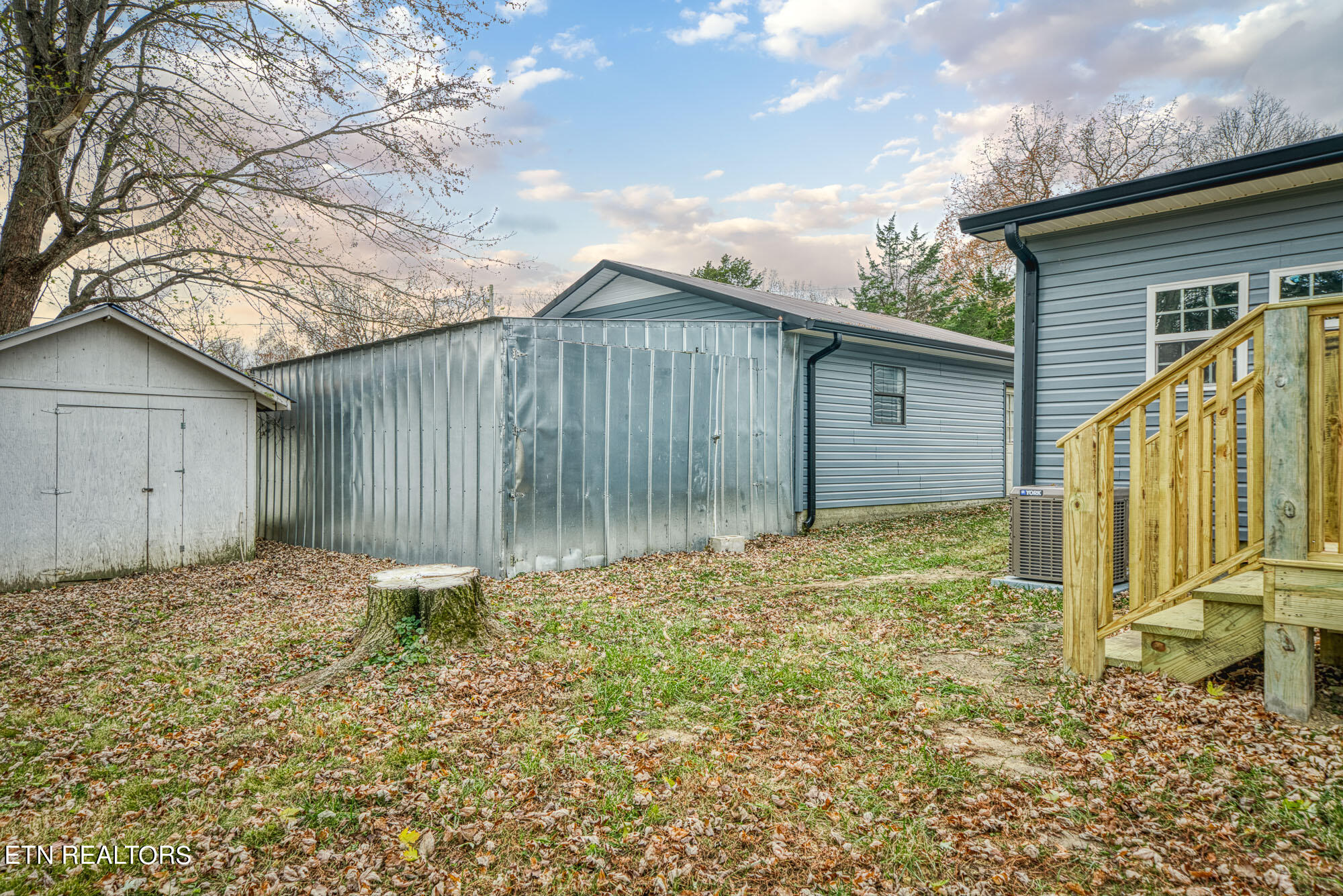 1670 White Rd