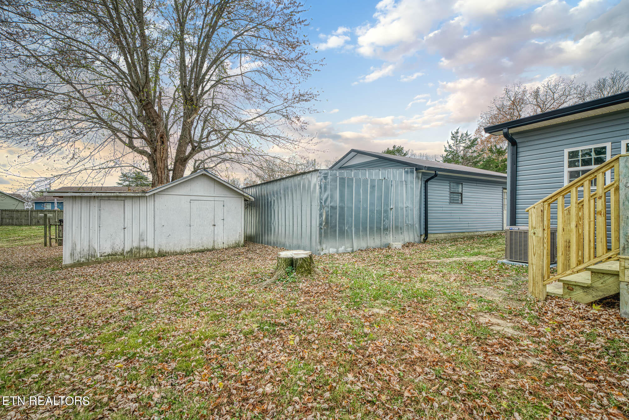 1670 White Rd