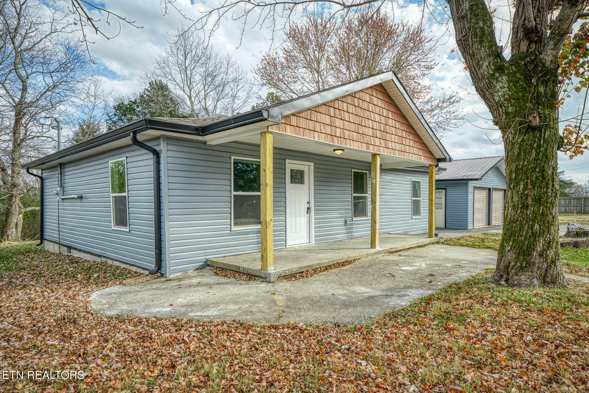 1670 White Rd