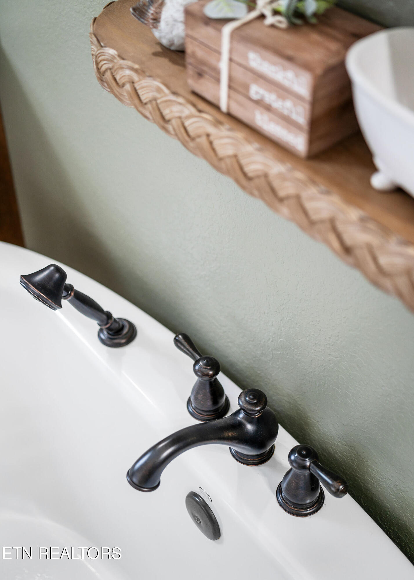 795 Clear Creak Parkway