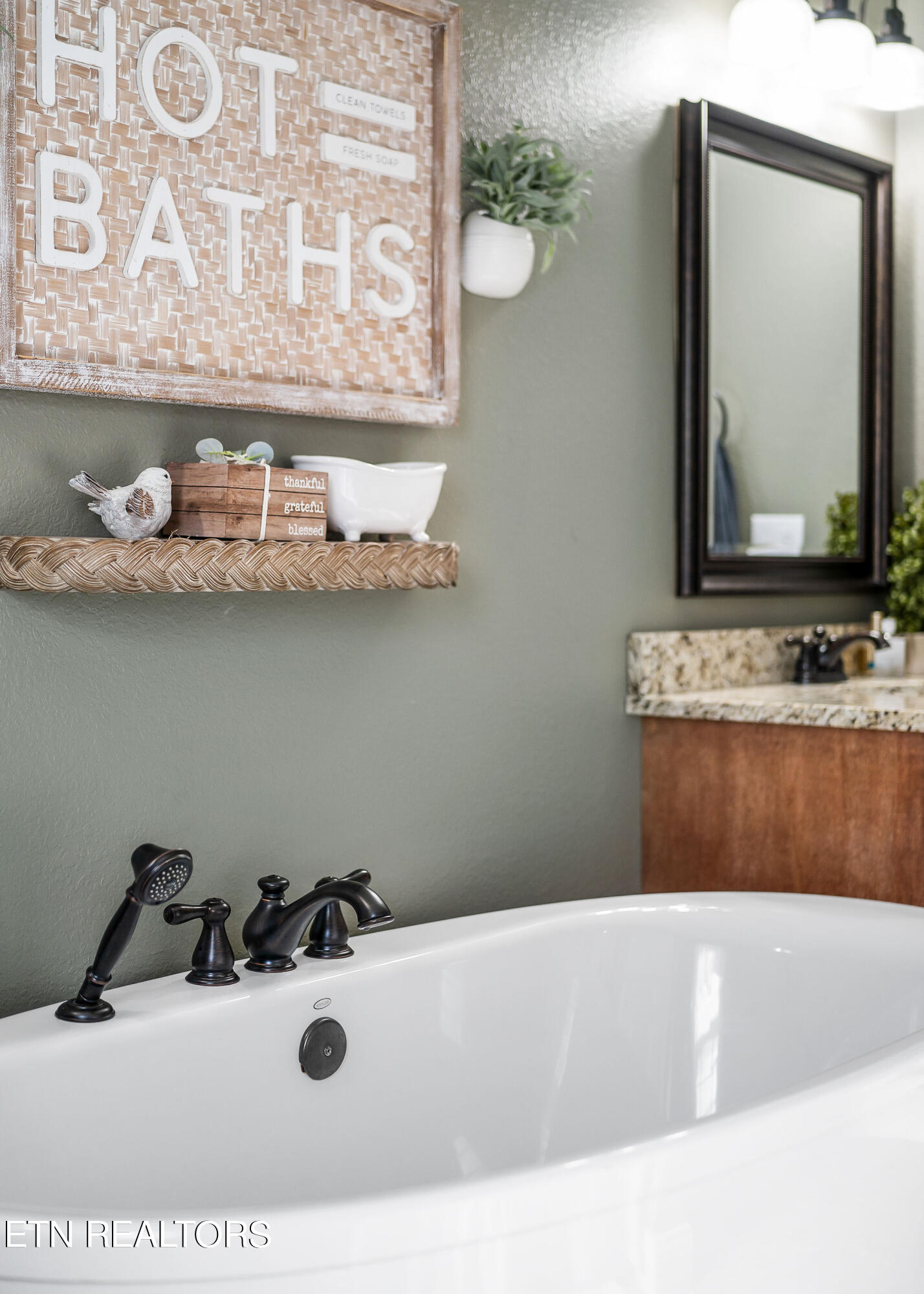 795 Clear Creak Parkway