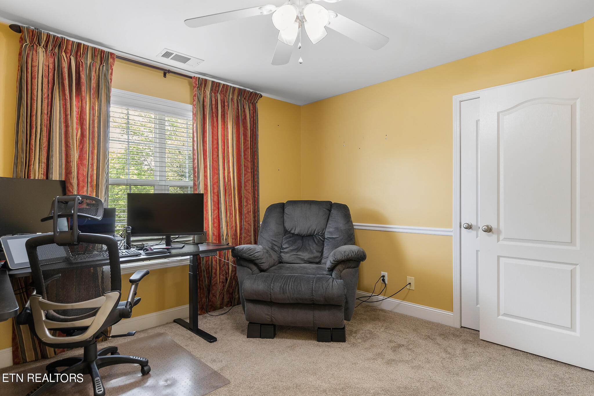 1209 Buckingham Place