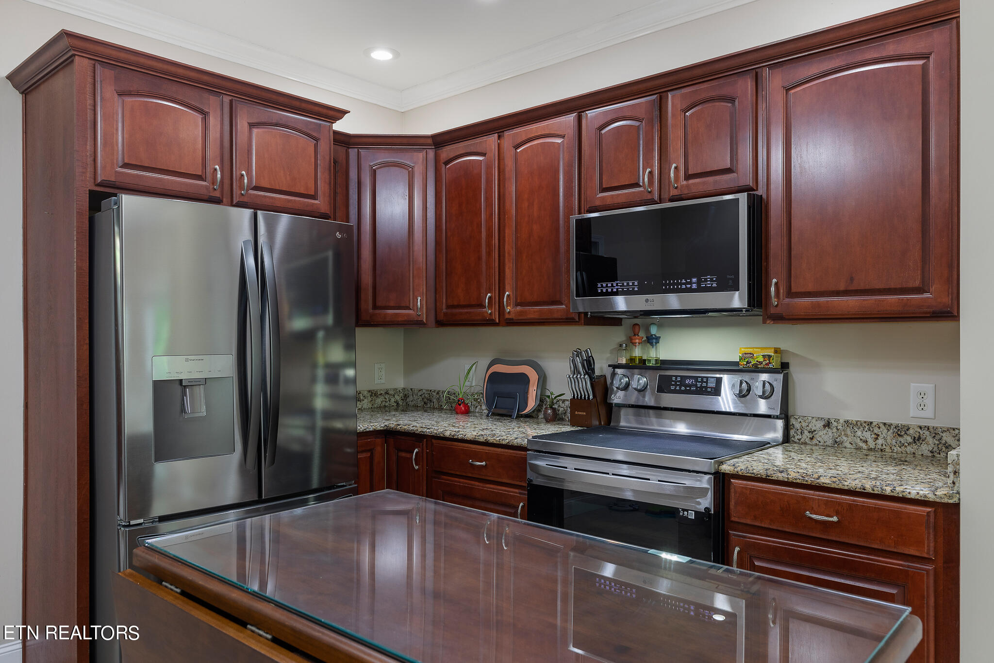 1209 Buckingham Place