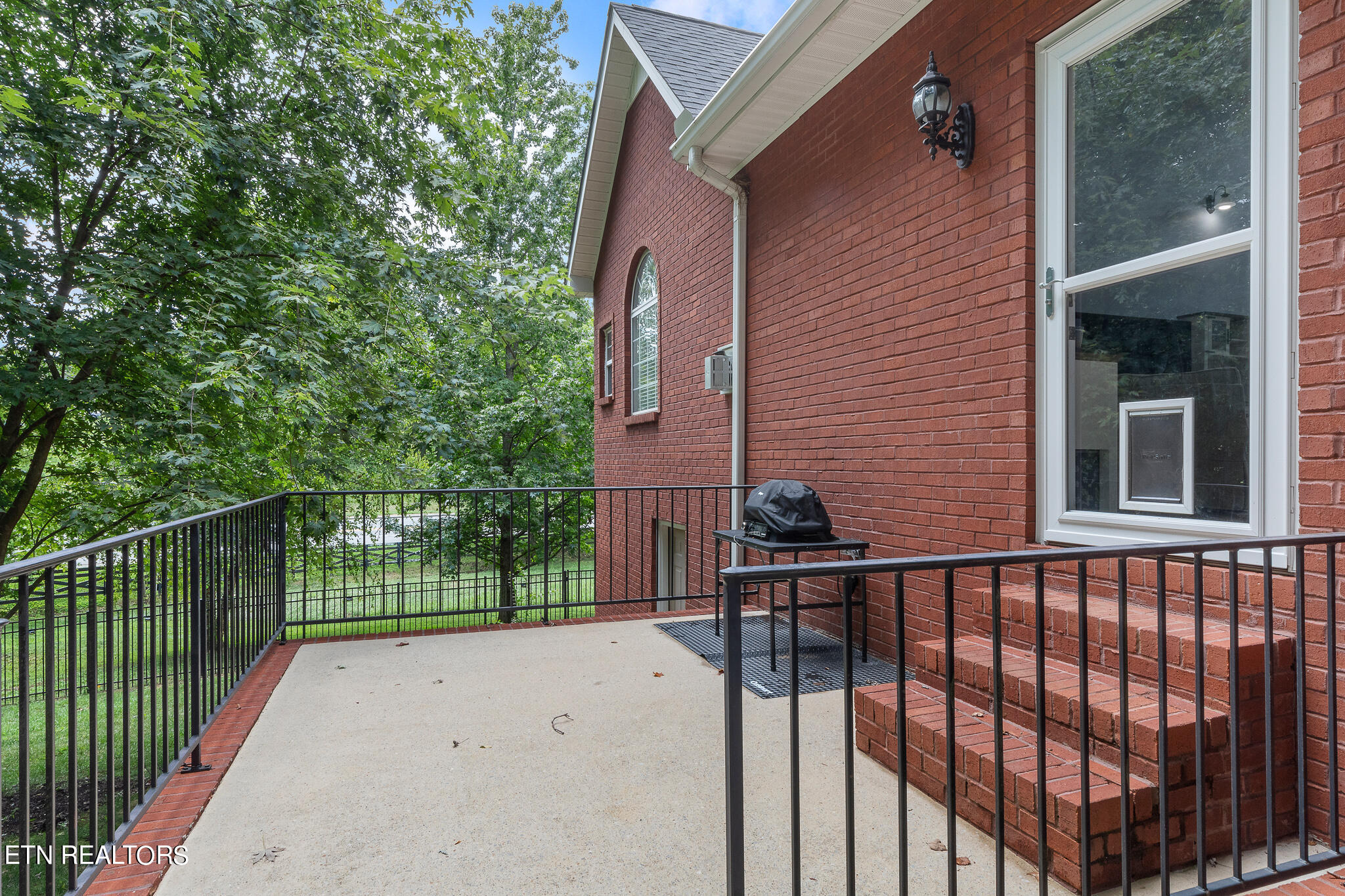 1209 Buckingham Place