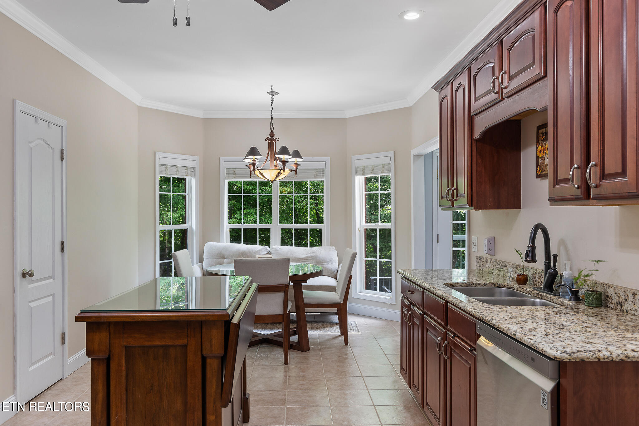 1209 Buckingham Place