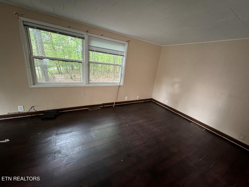 320 Dartmoor Drive