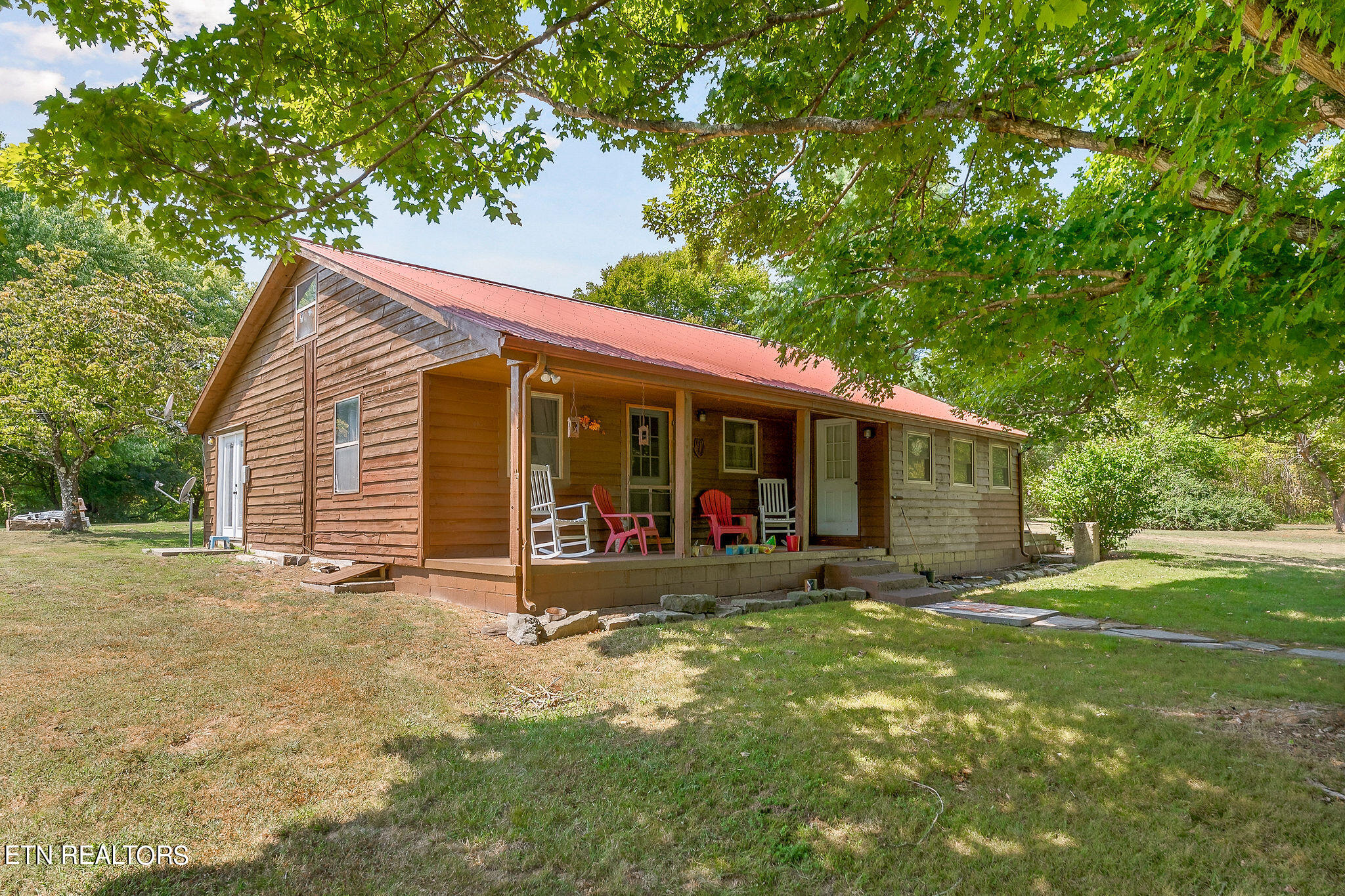 2665 Seven Knobs Rd
