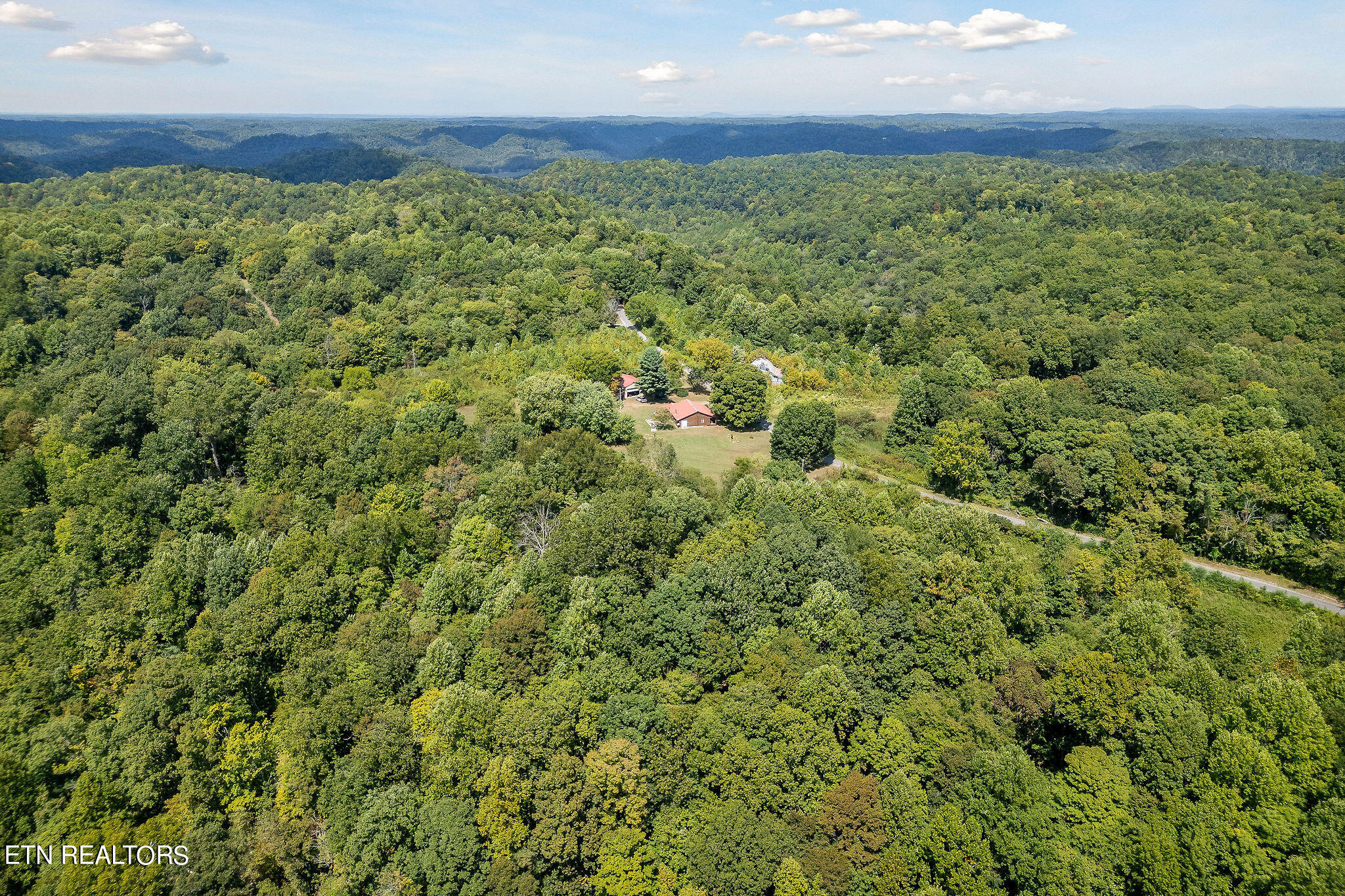 2665 Seven Knobs Rd