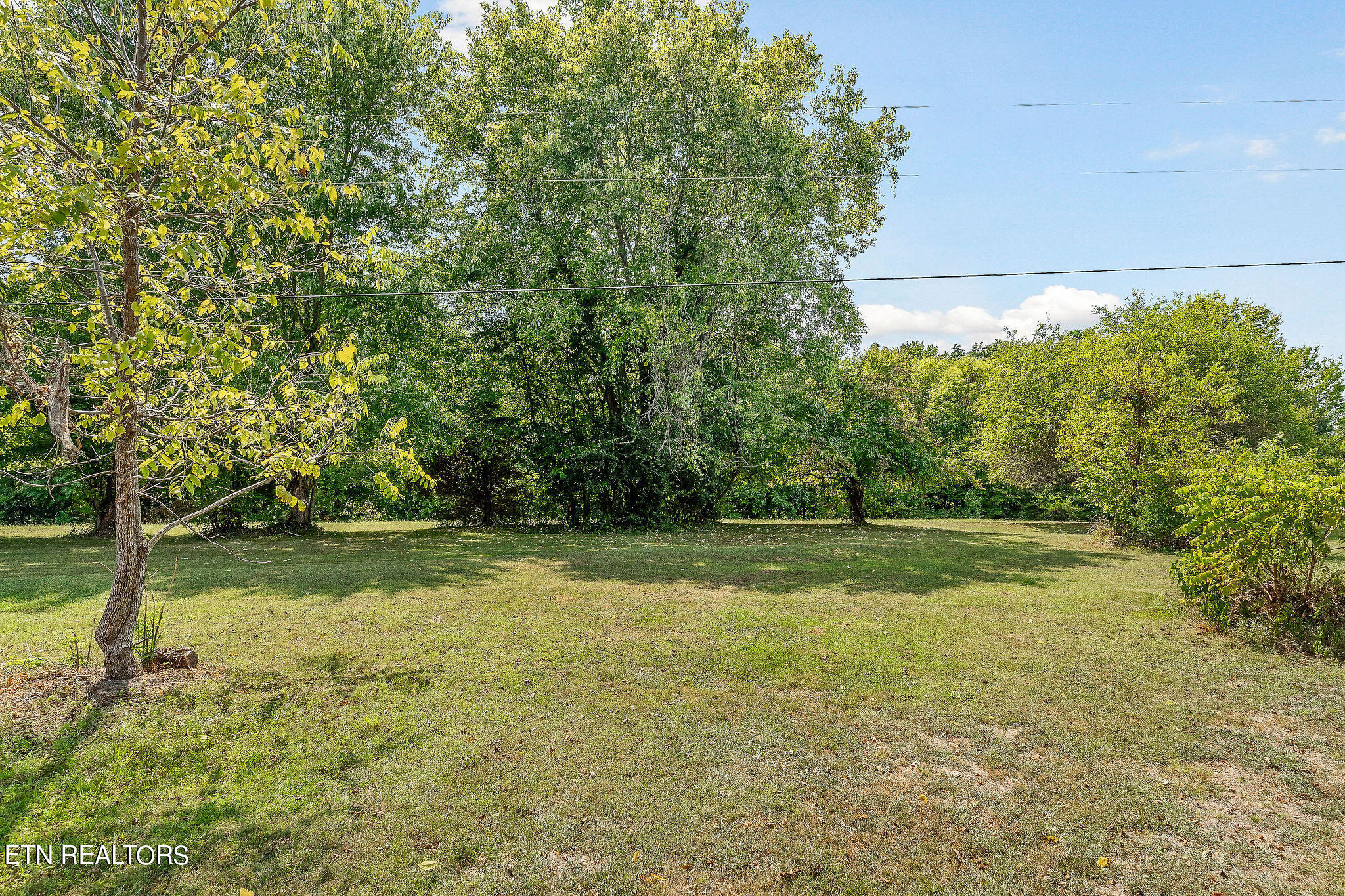 2665 Seven Knobs Rd