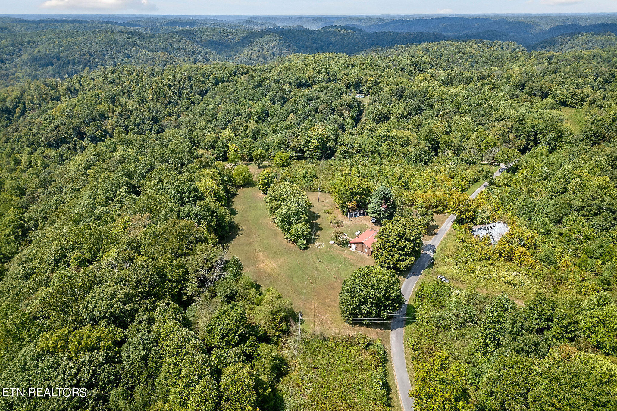 2665 Seven Knobs Rd