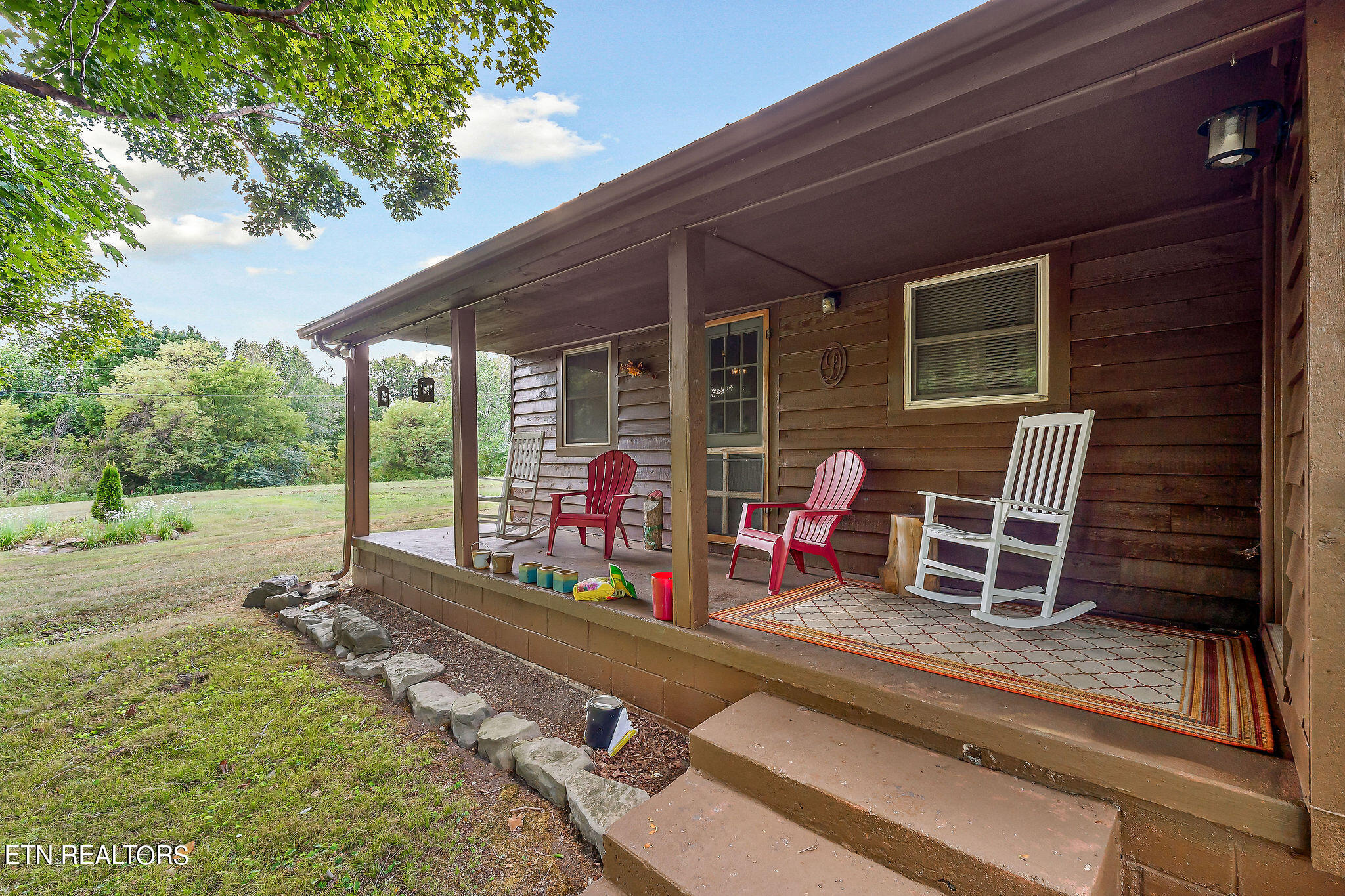 2665 Seven Knobs Rd