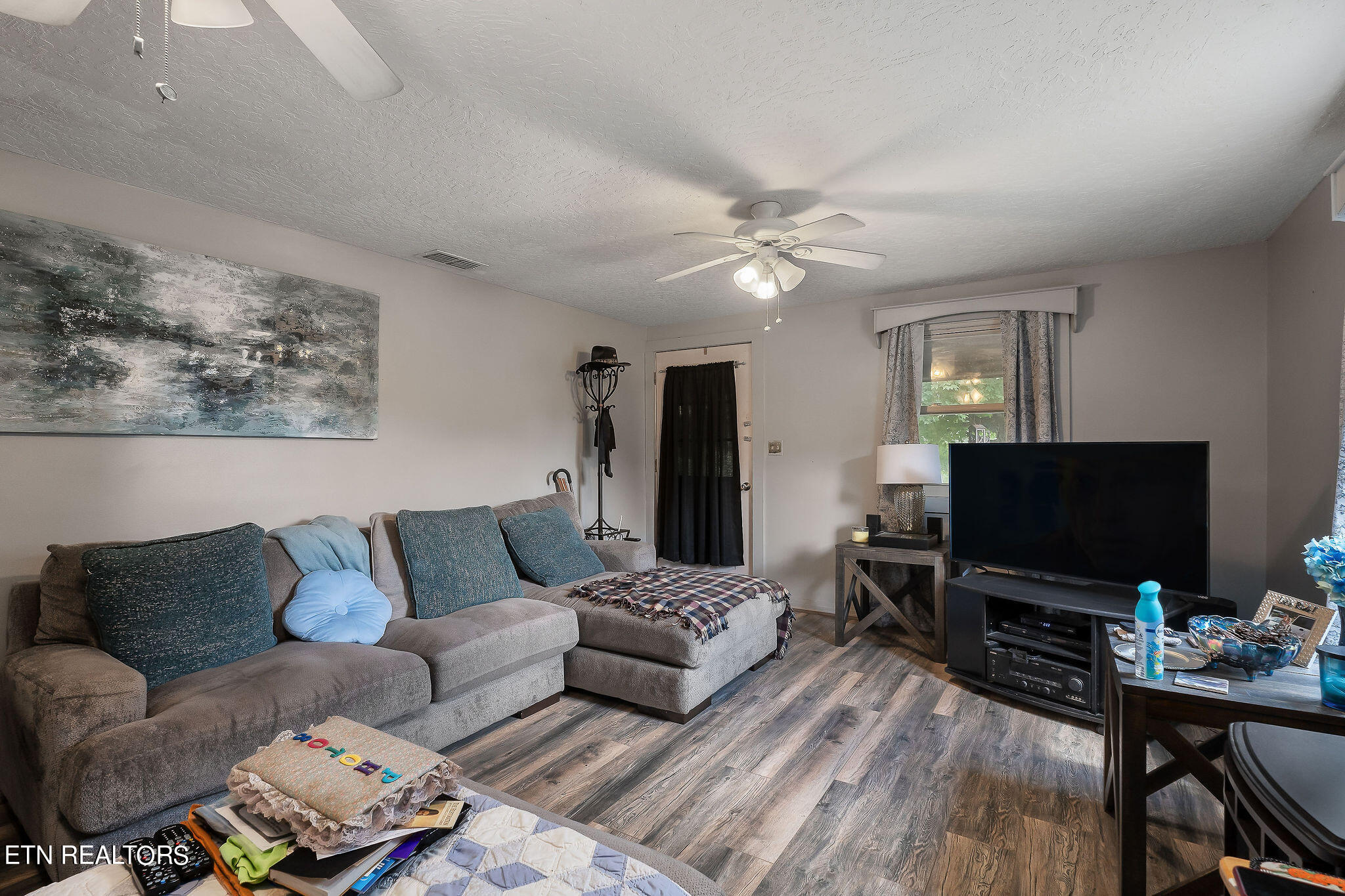 2665 Seven Knobs Rd