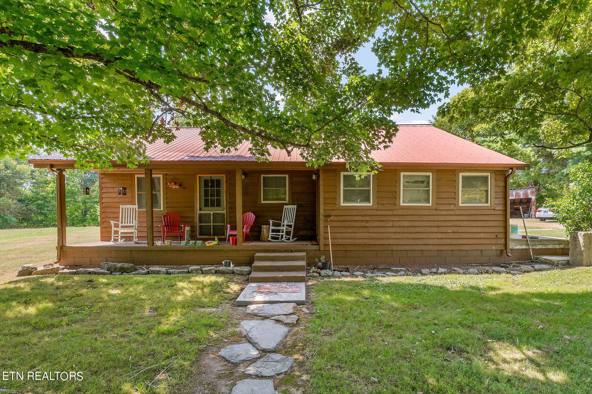 2665 Seven Knobs Rd