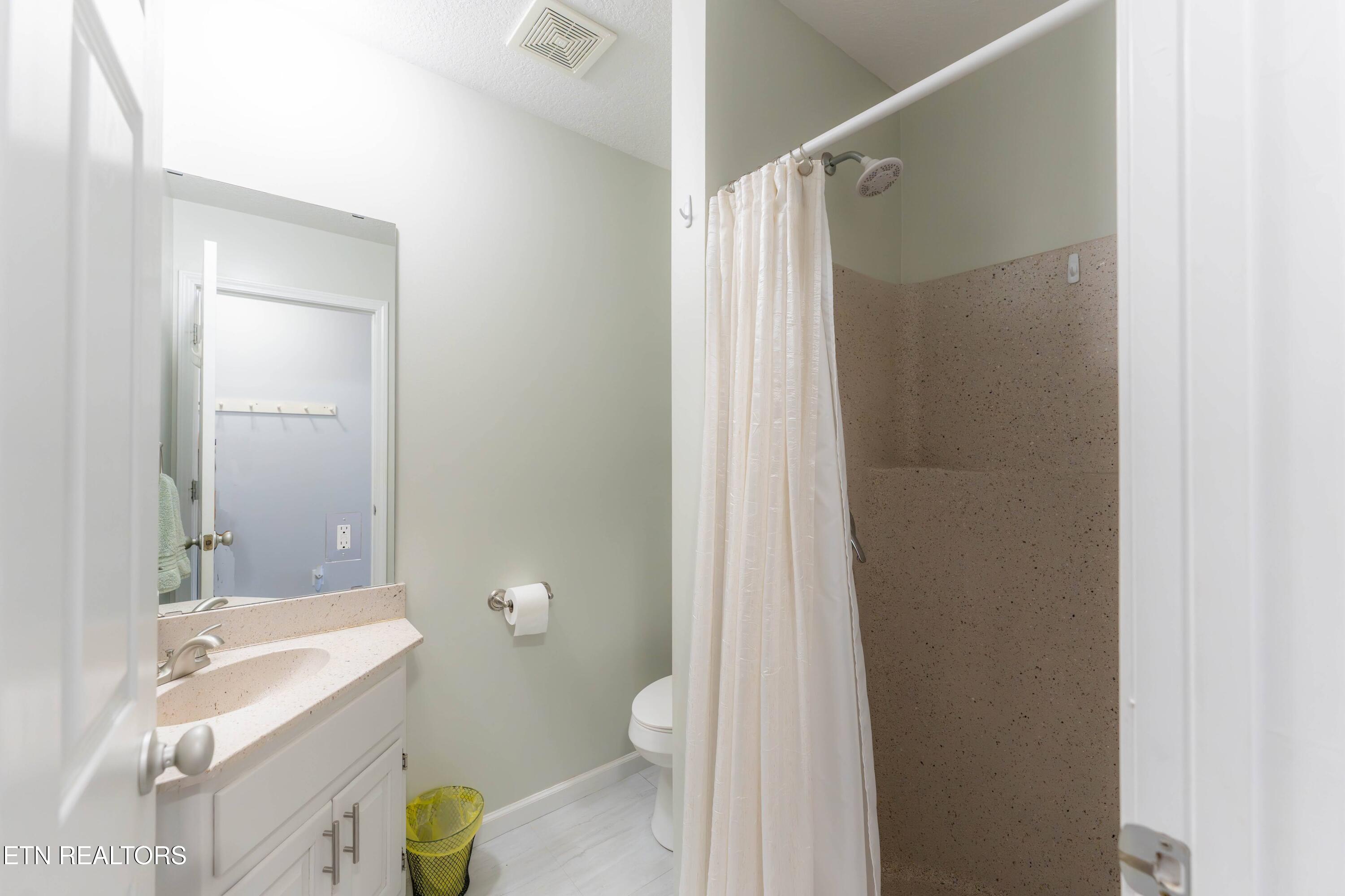 707 Robin Hood Drive