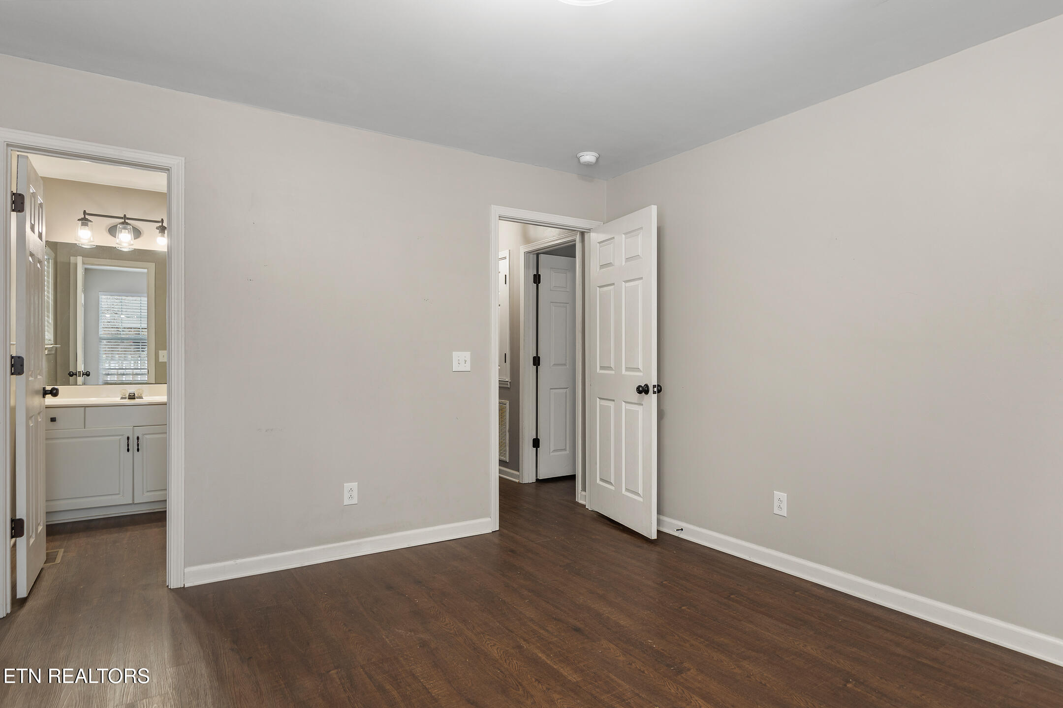 1655 Dogwood Circle