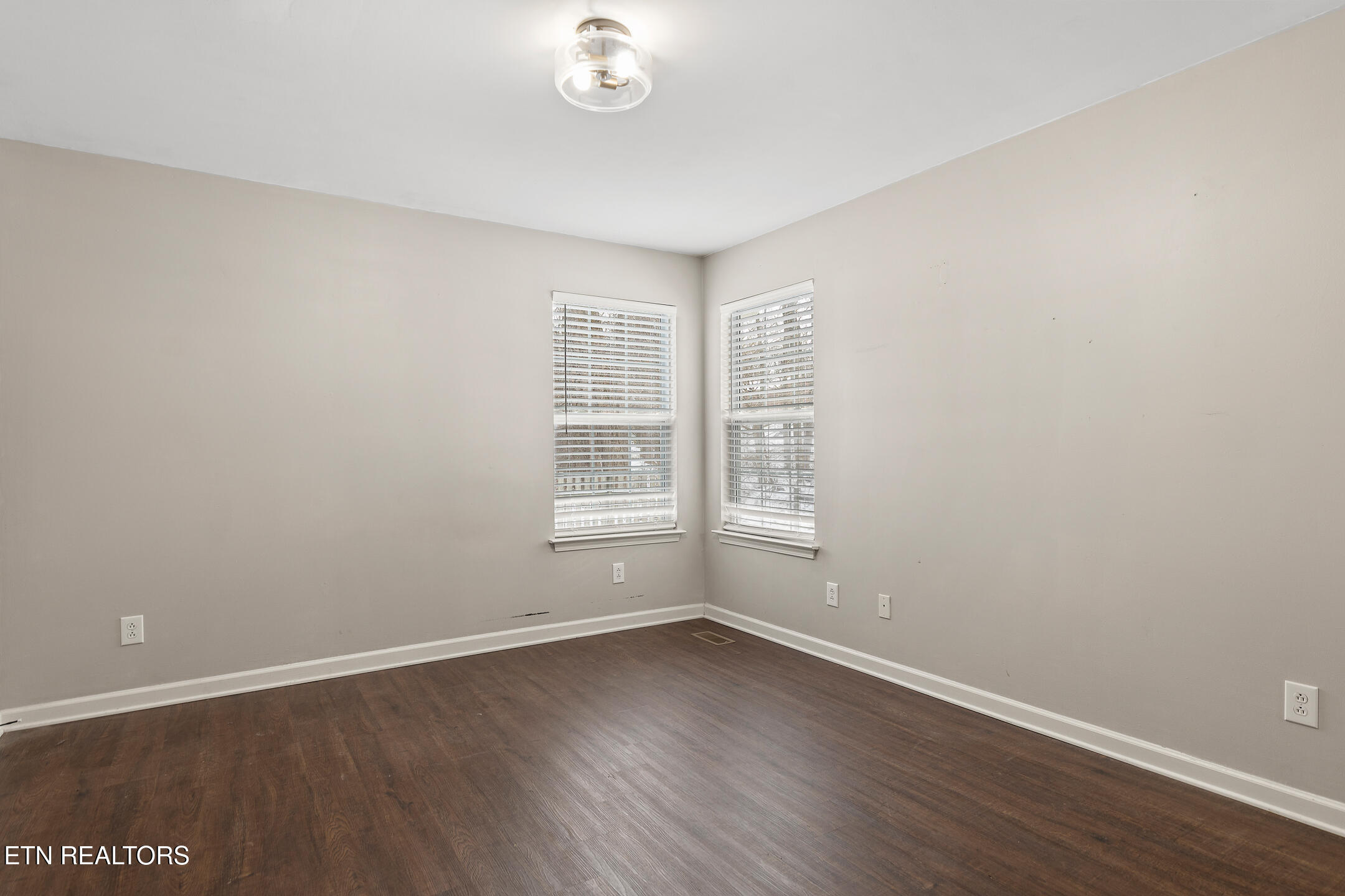 1655 Dogwood Circle