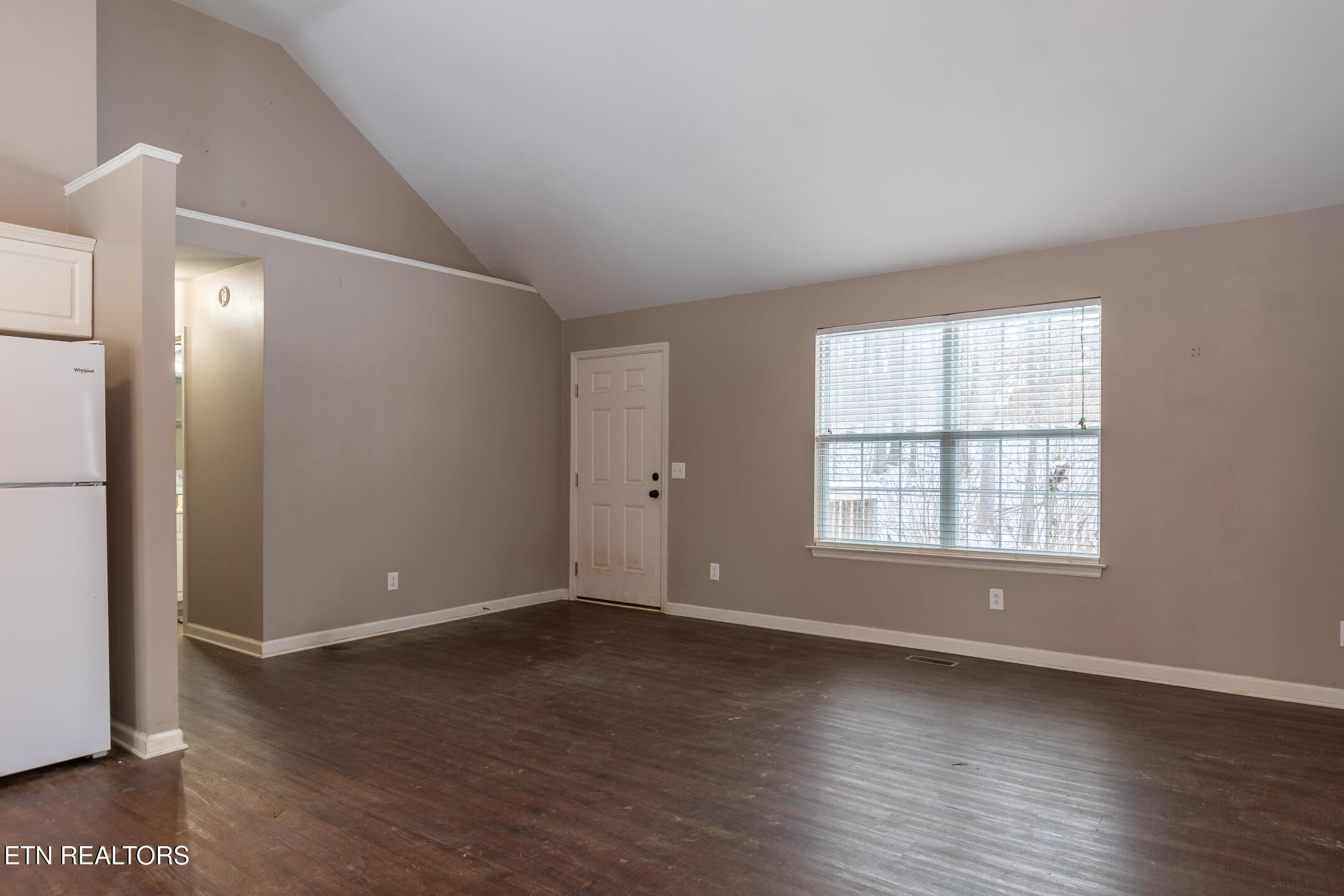 1655 Dogwood Circle