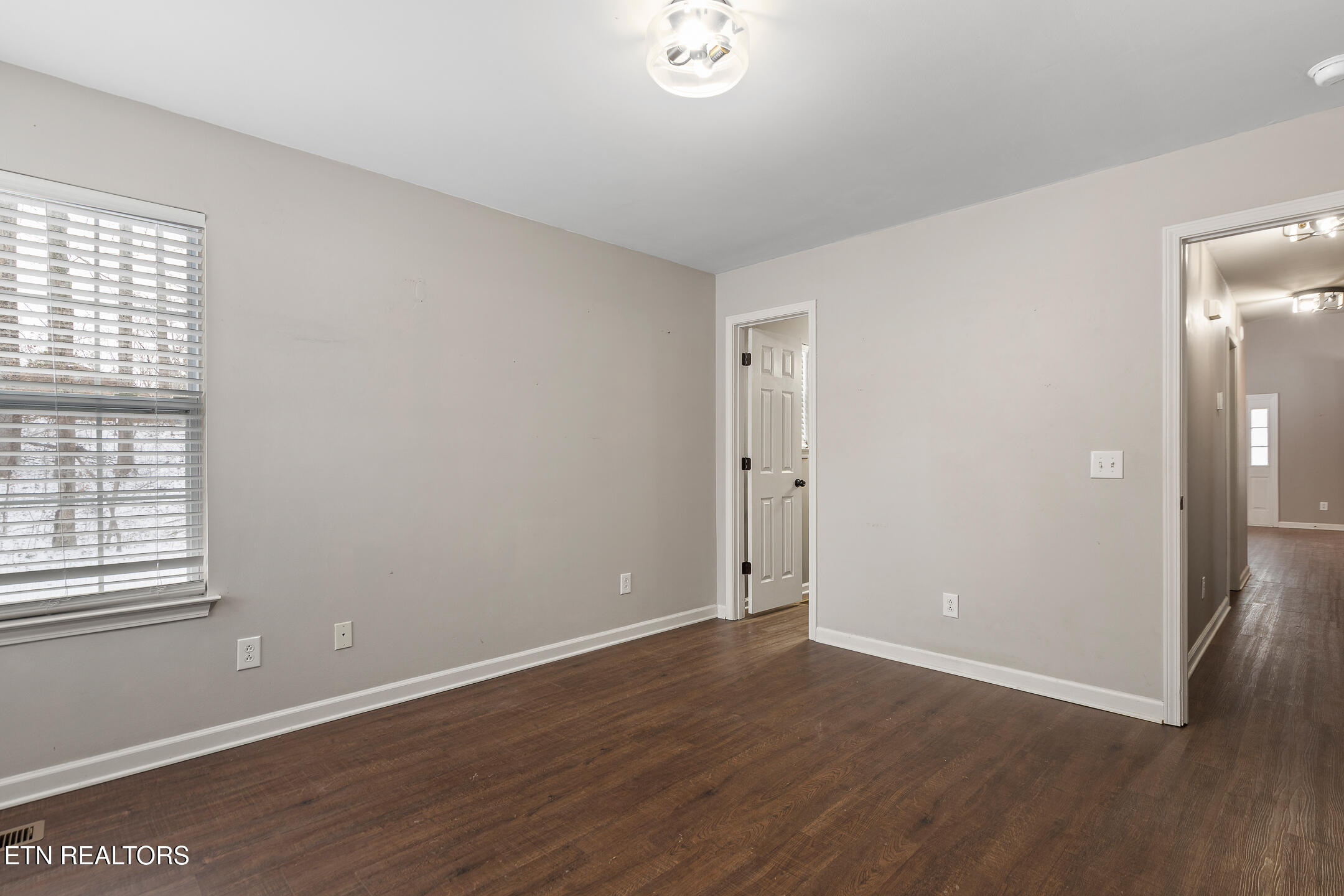 1655 Dogwood Circle