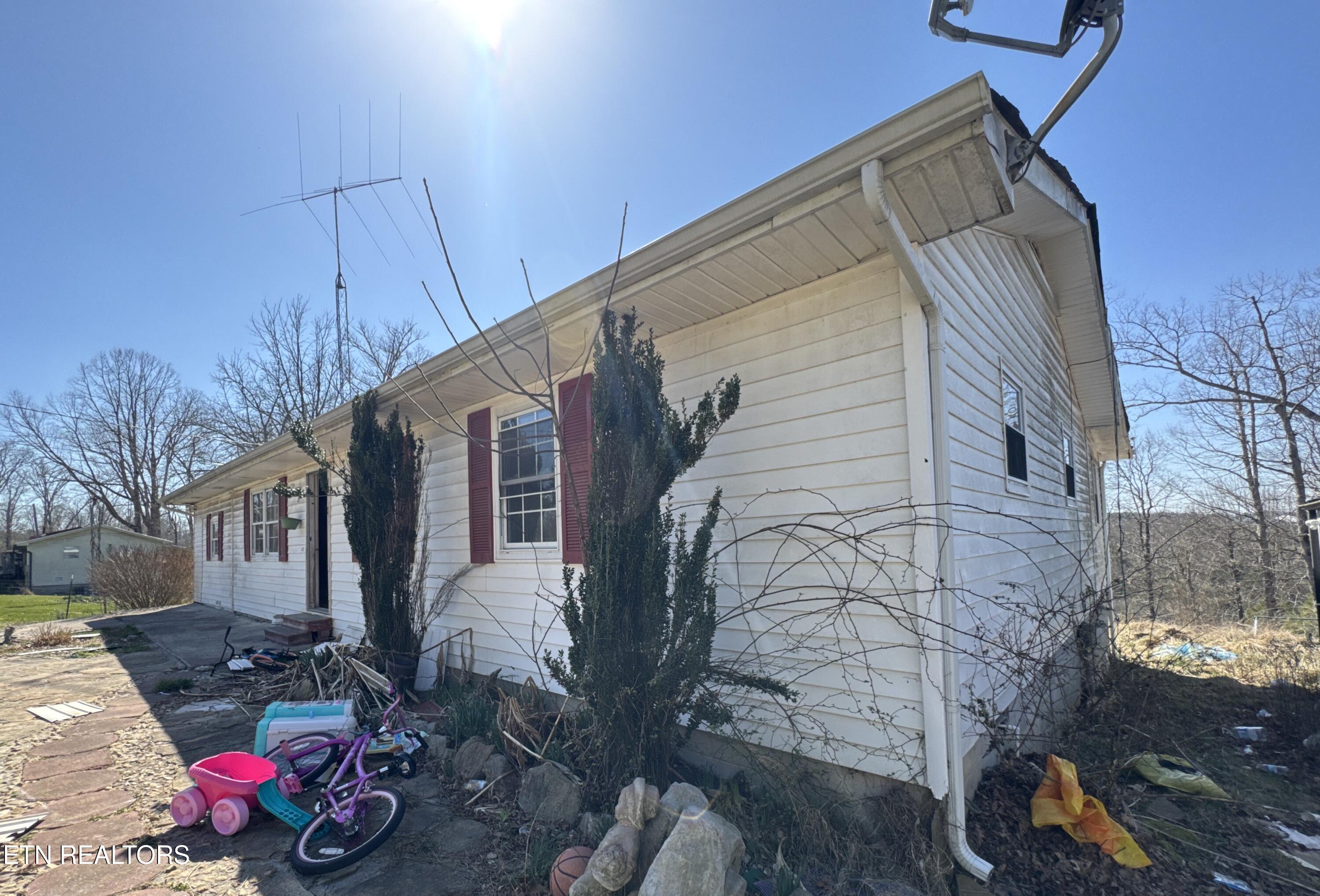 121 Rabbit Track Rd