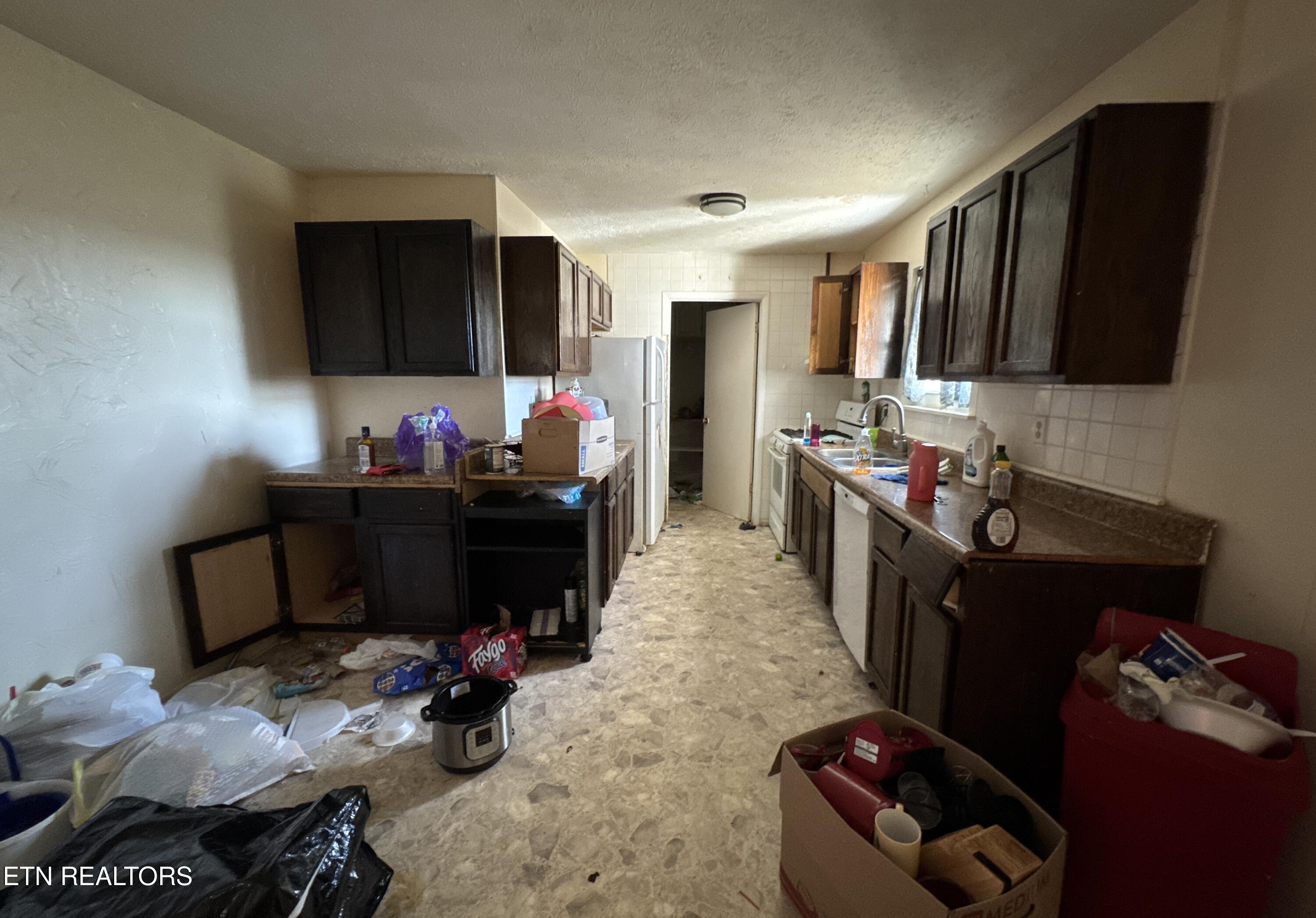 121 Rabbit Track Rd
