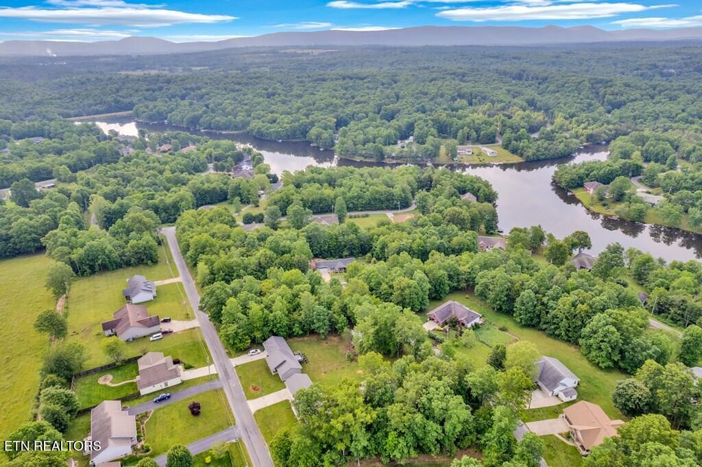 1210 War Eagle Drive