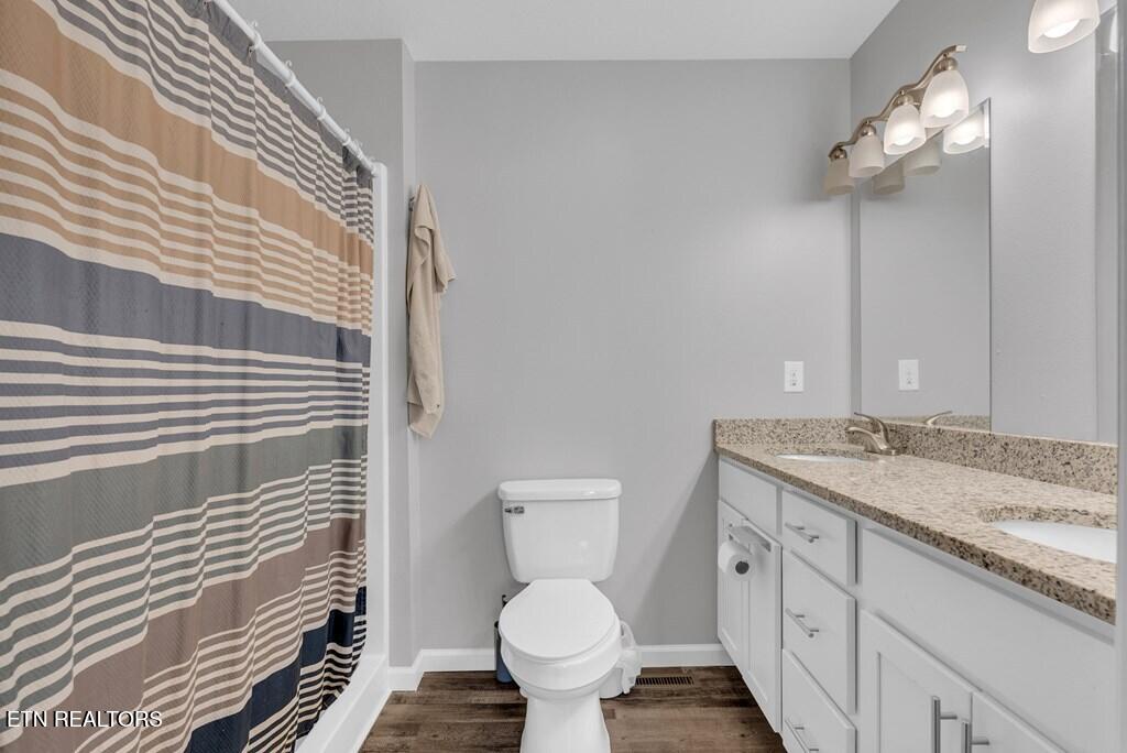 1210 War Eagle Drive