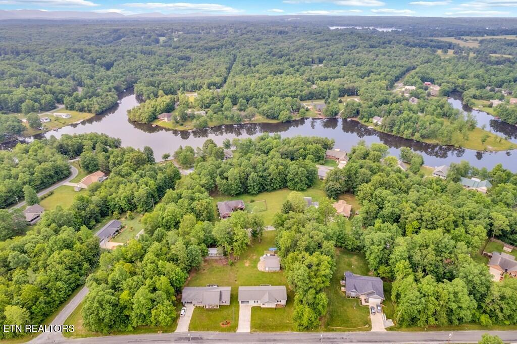 1210 War Eagle Drive