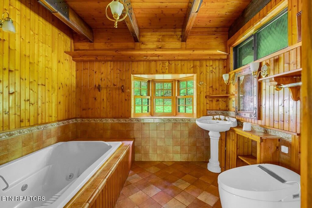 11901 Martin Creek Rd