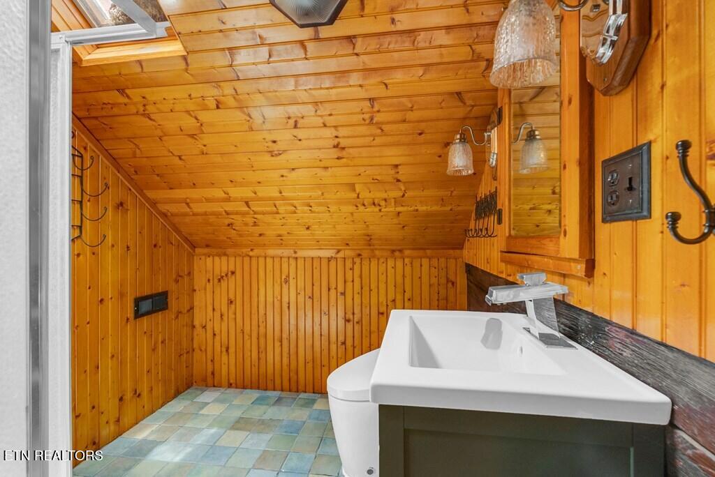 11901 Martin Creek Rd