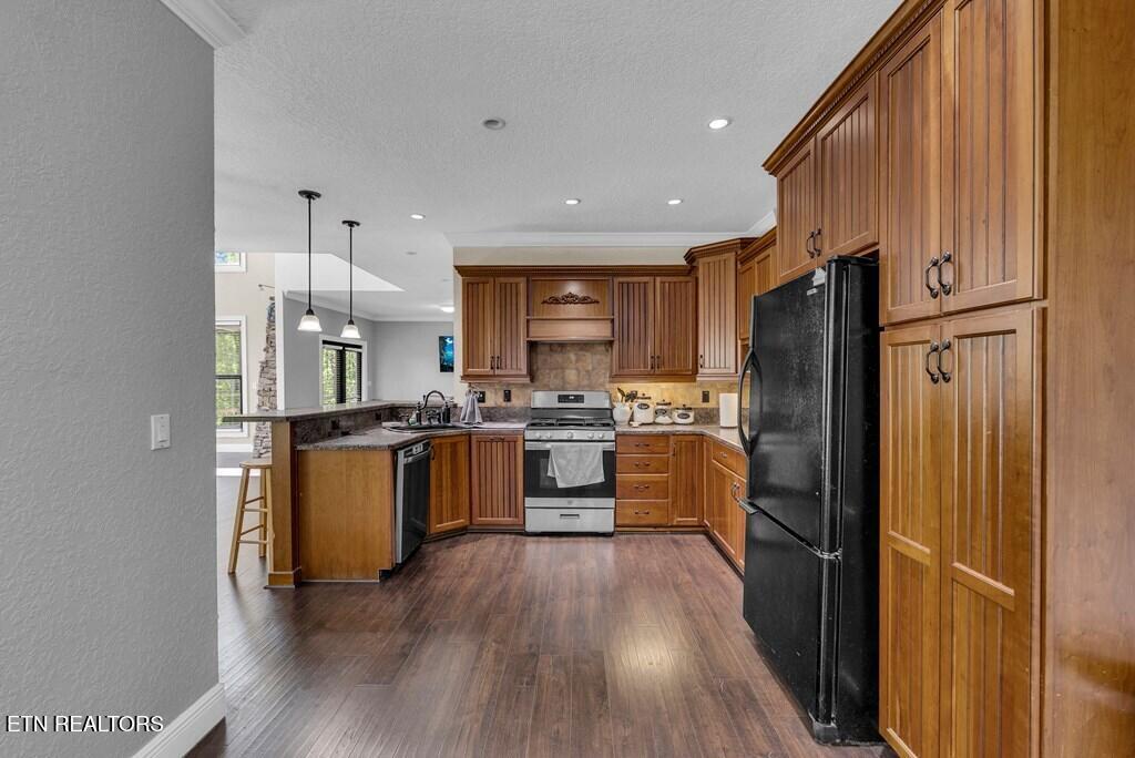 160 Eagles Bluff Circle