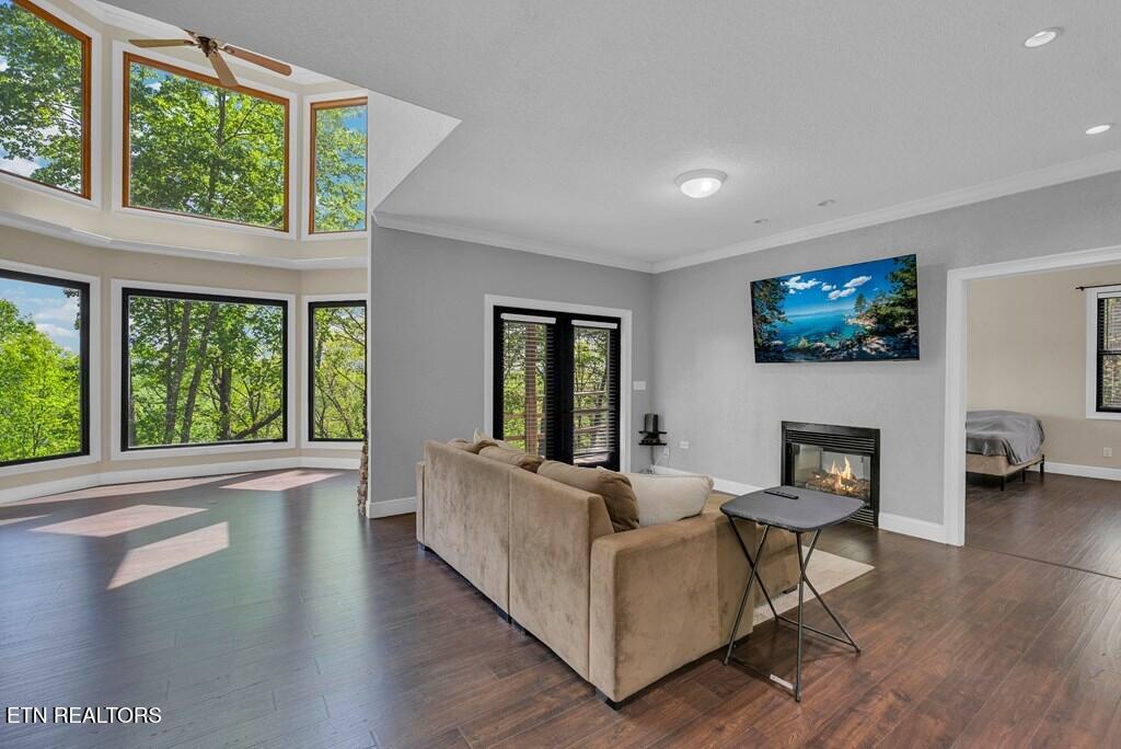 160 Eagles Bluff Circle