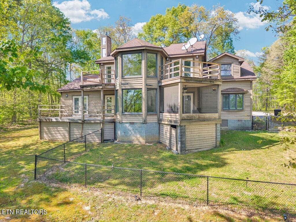 160 Eagles Bluff Circle