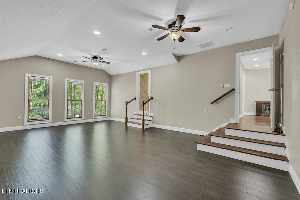 160 Eagles Bluff Circle