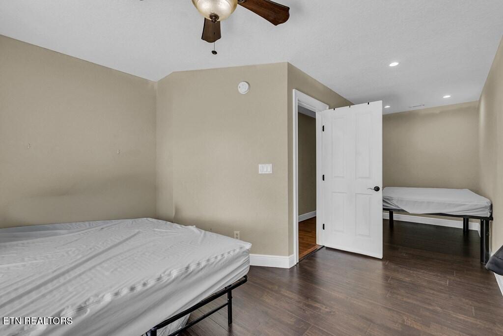 160 Eagles Bluff Circle