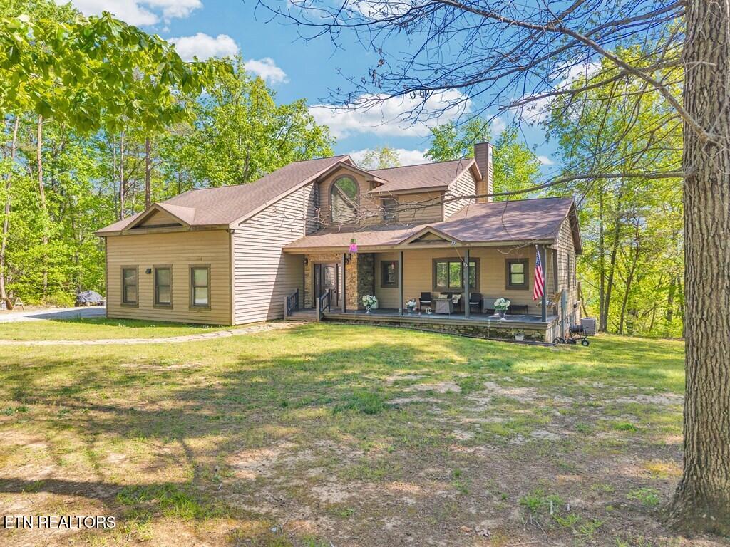 160 Eagles Bluff Circle