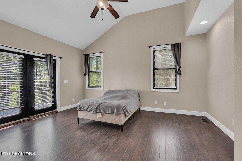 160 Eagles Bluff Circle