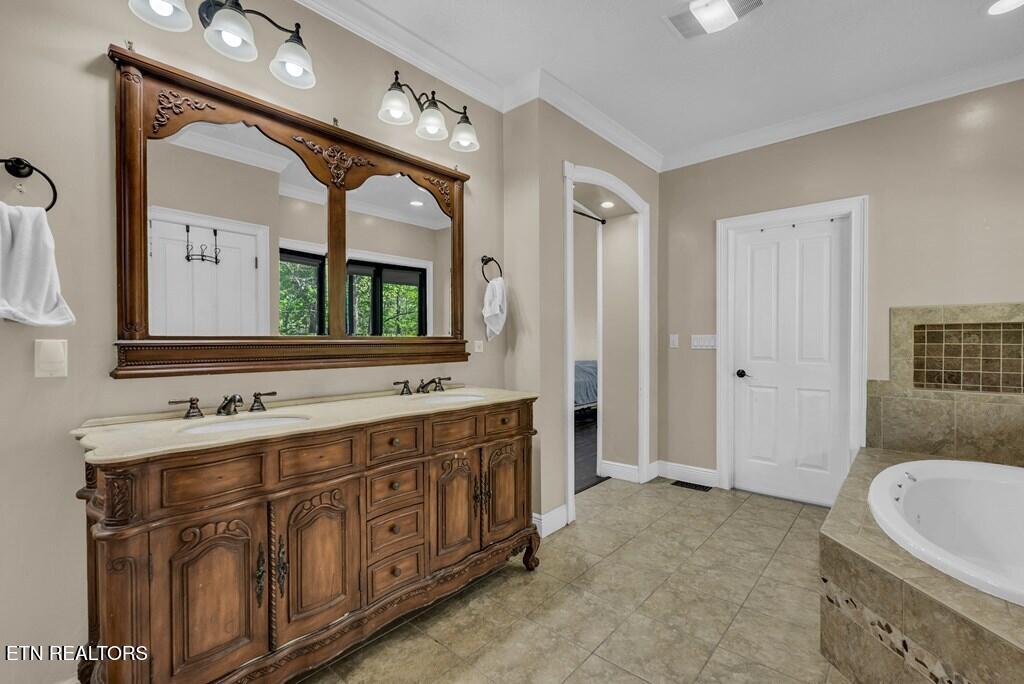 160 Eagles Bluff Circle