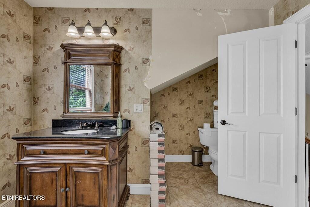 160 Eagles Bluff Circle