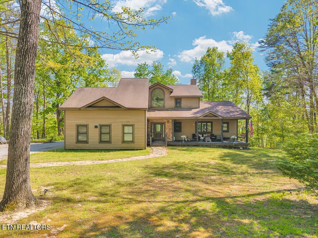 160 Eagles Bluff Circle