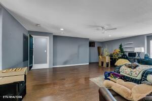 3631 3635 Louisville Rd