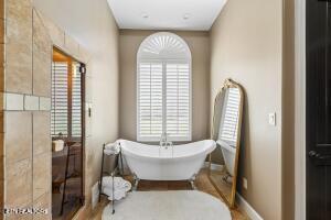 3631 3635 Louisville Rd